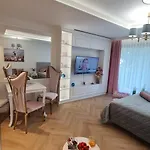 Solaris Darlowko Premium Emilia Strupiechowska * דארלובו